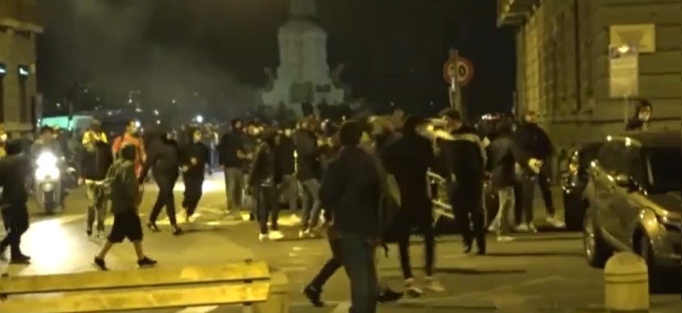 Napoli, scontri e proteste contro De Luca per coprifuoco e lockdown